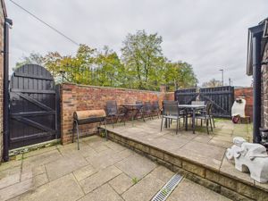 Photo 24- click for photo gallery